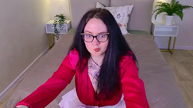 CatherineBlack  online show from March 16, 9:46 am