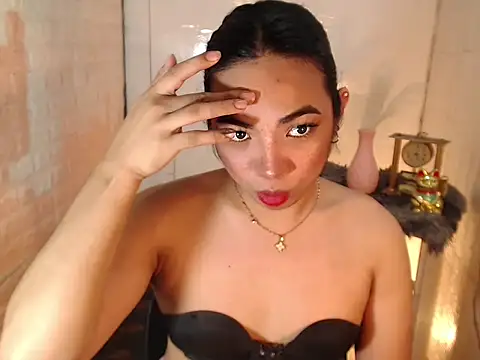 xLinda Walkerx online show from April 23, 1:24 pm