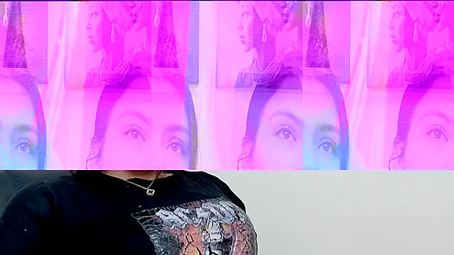 hotlatinaluna23 online show from April 20, 1:47 pm