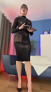 Liana Fem  online show from April 22, 3:20 pm