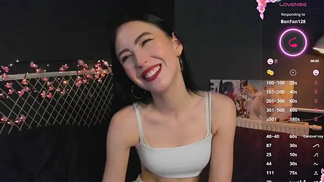 lizaa breeze online show from March 29, 5:34 pm