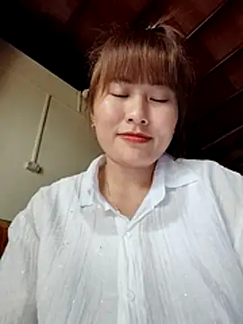 Lucxy-ki6 online show from March 18, 7:46 am