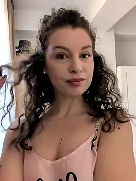 IreneBlue  online show from April 23, 7:16 am