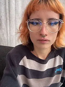 Alice Hecatee online show from March 18, 2:33 pm