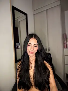  Alejandra 02 online show from March 29, 8:46 am