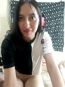 Wild-lovers18 online show from May 21, 4:43 am