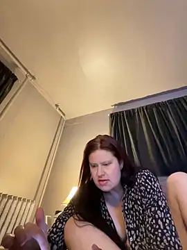 JulieetteLatte online show from April 22, 1:57 am