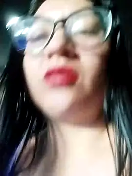 LatinSquirtBaby online show from June 15, 10:21 pm
