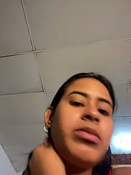 lucirganaxxx online show from May 8, 3:43 am