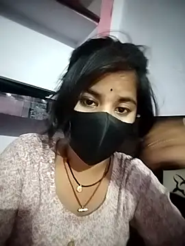 Pallavi cute online show from April 13, 5:14 pm