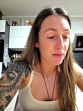 NicoleKaiser online show from April 22, 6:38 pm
