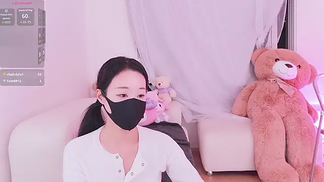 sexyjoy95 online show from May 6, 11:03 am