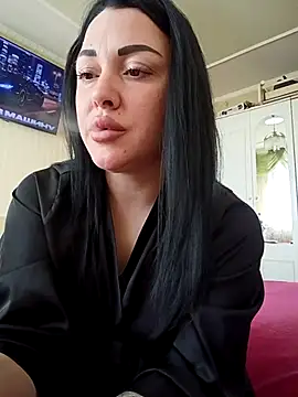 Elsie-Nora online show from May 1, 6:16 am