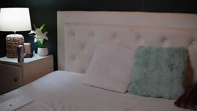 DaliaParis online show from May 12, 8:26 pm