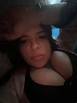 lili21906 online show from March 20, 8:47 pm