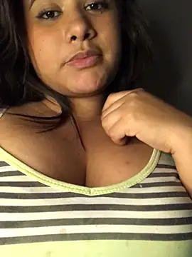 camilavixen20 online show from April 2, 11:13 pm