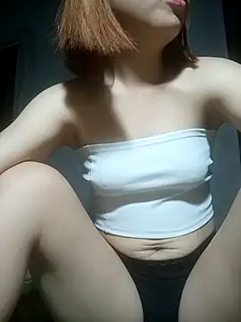Aurora Luna online show from April 29, 10:26 pm