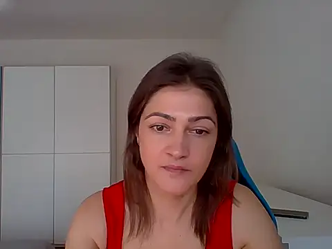 EVERLYY online show from March 20, 9:25 am