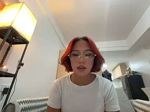 misscutee online show from June 12, 2:25 pm