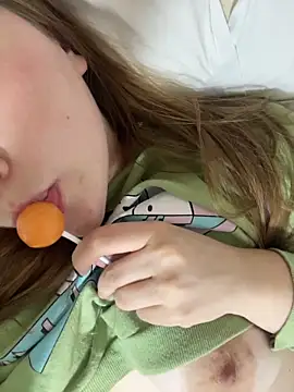 vvtzzu online show from March 22, 3:34 am