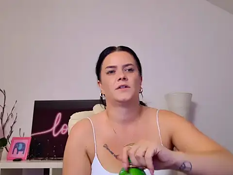 NicolSparkleX online show from May 8, 7:22 am