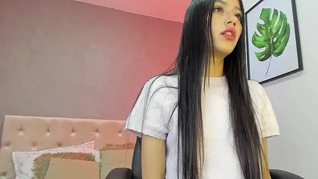 SophieVelt online show from June 11, 4:20 am