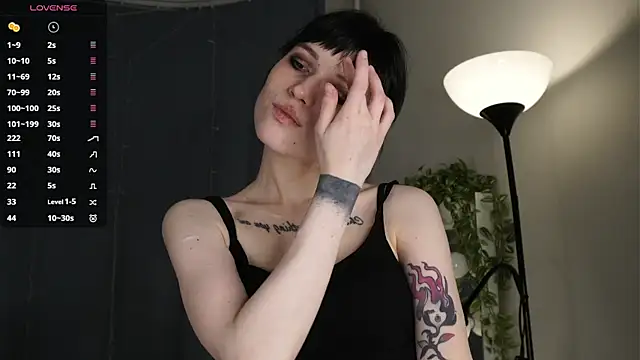 RubieNibbs online show from April 20, 6:55 pm