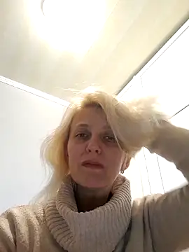 MiaLove183 online show from March 30, 1:54 pm