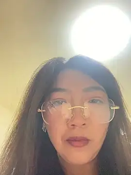lululove66 online show from May 21, 7:01 pm