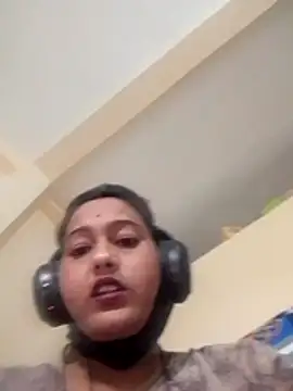Sexi roovi online show from July 5, 8:53 am