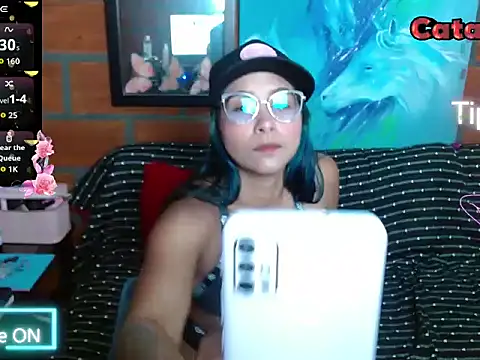 CataLopezzz online show from April 30, 1:55 am