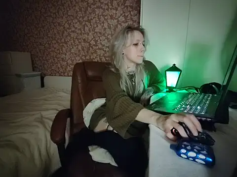 StijenaHunt online show from April 20, 6:11 pm