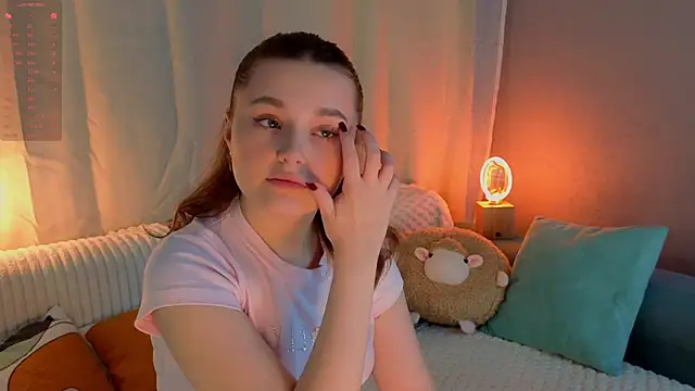 LorriMonz online show from June 4, 1:55 am