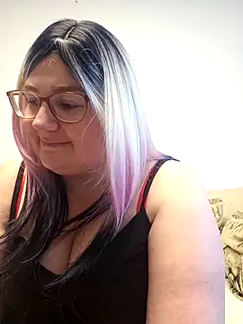 xXLunaBlissXx online show from May 13, 7:14 am