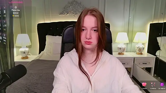 Elisabeth Binder online show from June 4, 3:55 am