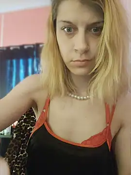 geeniieontop online show from June 2, 1:34 pm