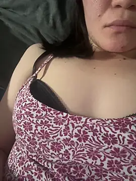 Molly242424- online show from March 26, 7:48 pm