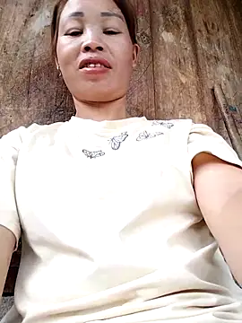 Ely-cute2k online show from May 2, 5:55 am