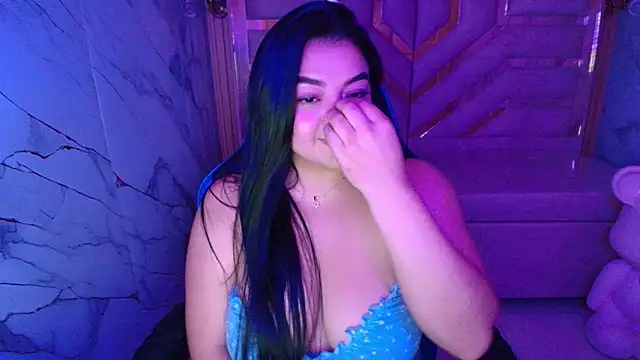 luna  r  online show from April 29, 3:32 am