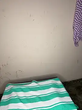 Riya leone online show from March 31, 9:04 pm