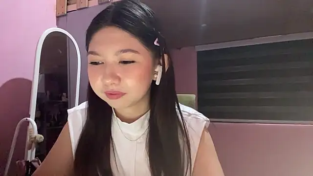 CoralieHoner online show from March 27, 2:35 am