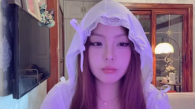 thelittlexx online show from April 30, 7:35 am