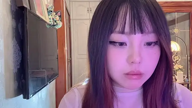 thelittlexx online show from April 25, 1:41 pm