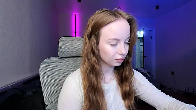 BunnyShinex online show from May 13, 2:23 pm