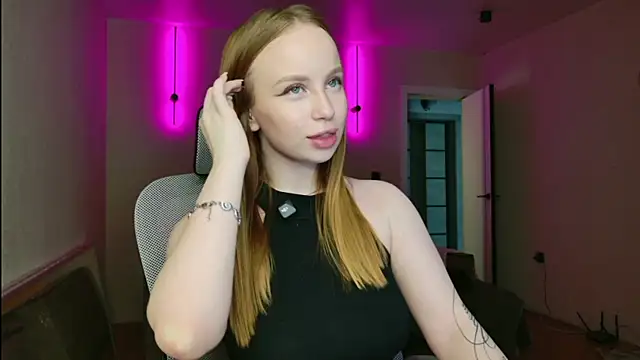 BunnyShinex online show from June 29, 1:11 pm