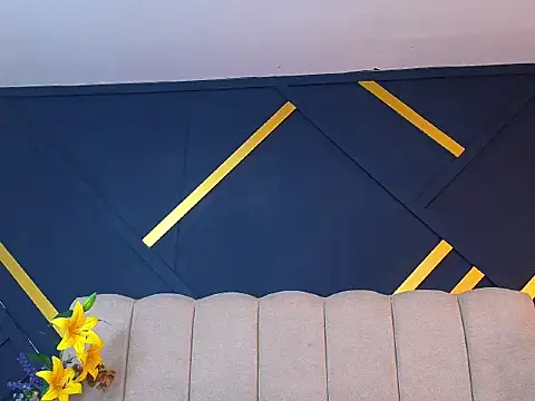 MiaANDronyy online show from March 29, 7:24 pm