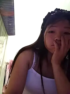 -Quyny- online show from May 4, 7:28 pm