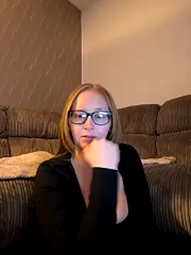 Anna-Curvy-xx online show from May 18, 12:20 am