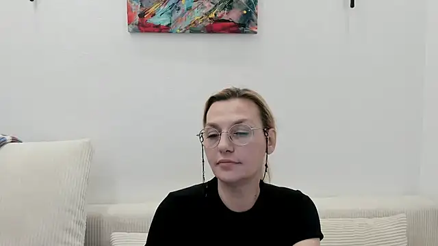 OeigesMik online show from March 30, 10:15 am