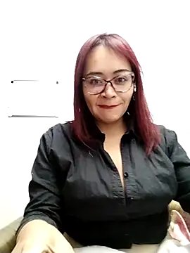 Sofia velve online show from April 6, 3:02 pm